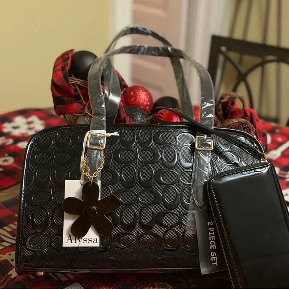 Black Embossed Shoulder Bag - Picture 2 of 3